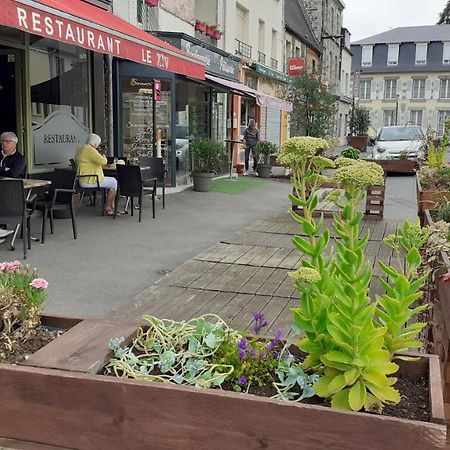 Hotel Le XIV Pontorson Eksteriør bilde